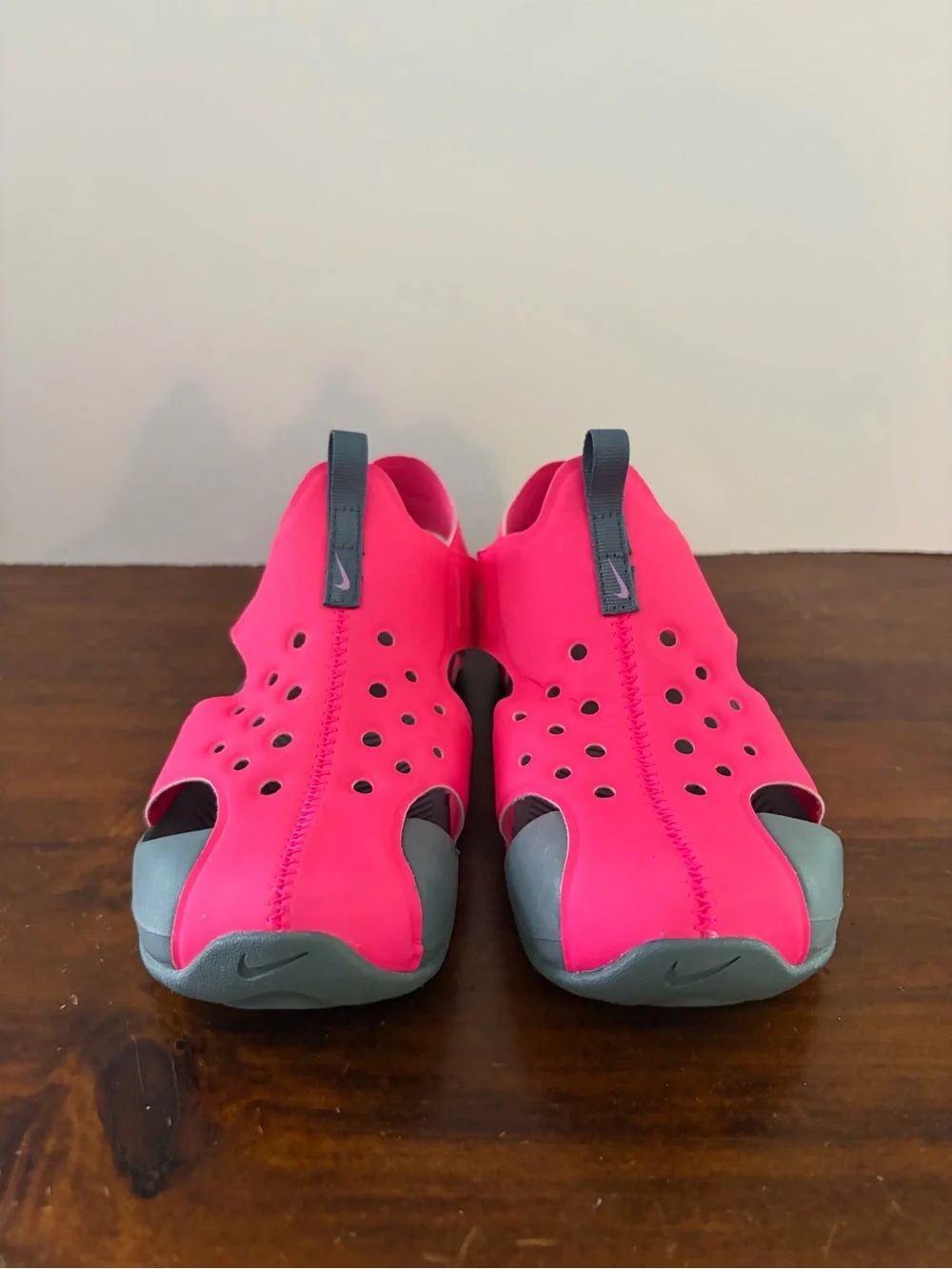 Nike Sunray Protect Sandals Size 3Y Little Girl Sandals Neon Pink Water Shoes